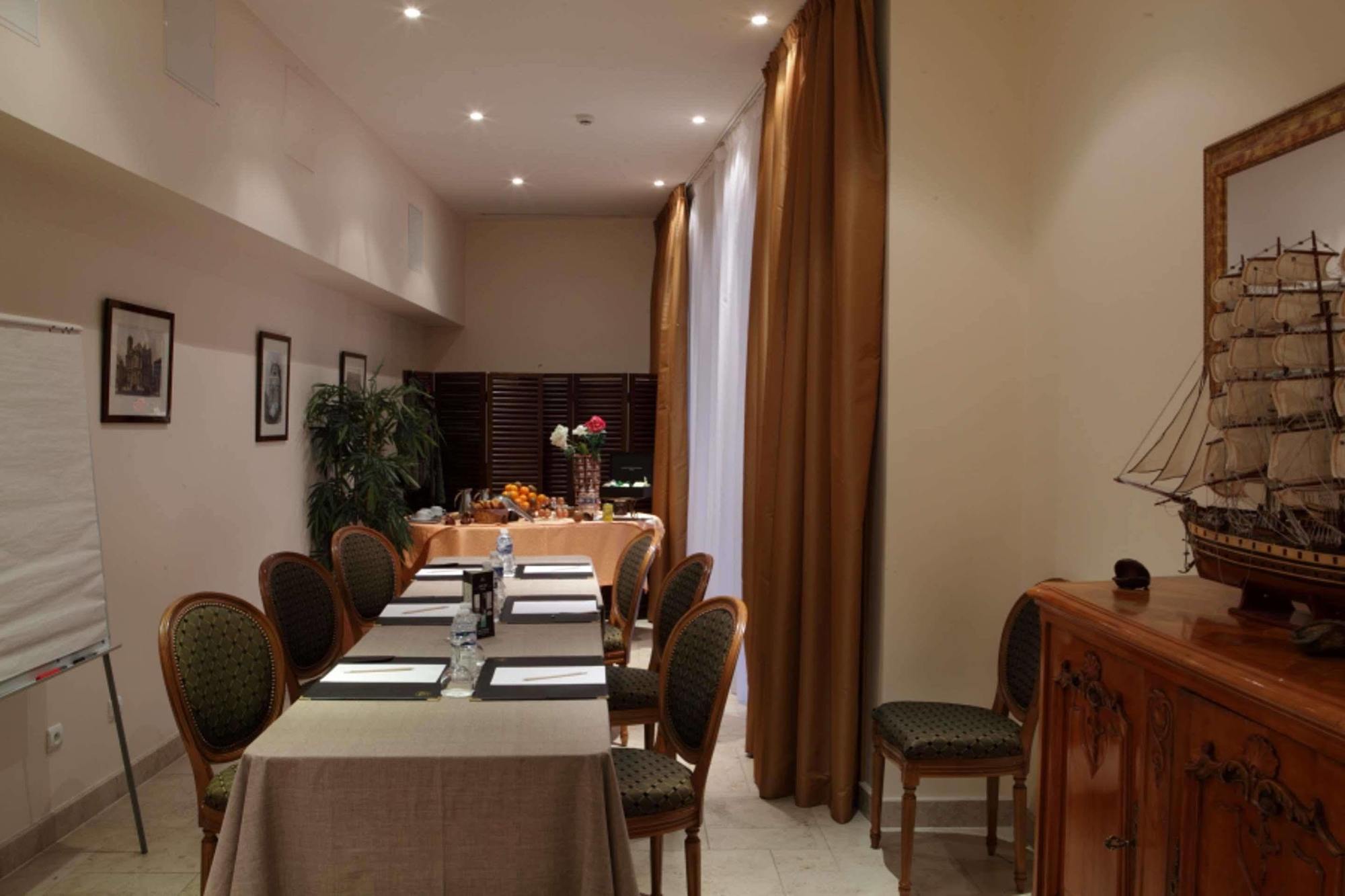 Amiral Hotel Париж Екстер'єр фото
